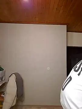 Jujuicy 97 online show from December 27, 2024, 4:04 am