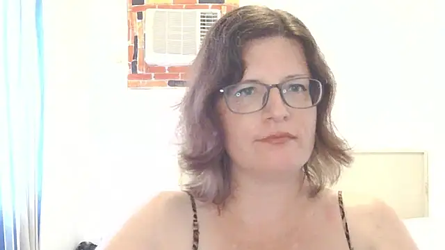 CrimsonMistress online show from May 19, 2026, 1:56 am