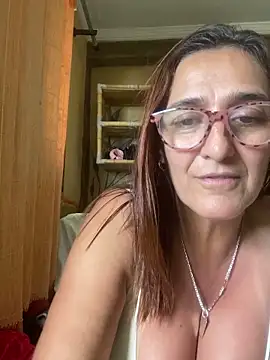 anastasia and jordan online show from February 10, 2025, 3:42 pm