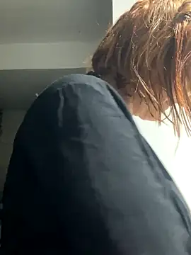 anastasia and jordan online show from November 29, 2025, 9:01 am