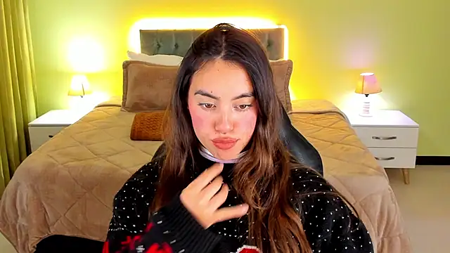  Charlotte evans 1 online show from September 18, 2025, 11:29 pm