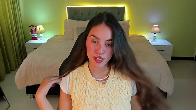  Charlotte evans 1 online show from December 19, 2025, 8:49 pm