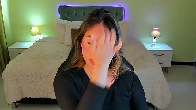  Charlotte evans 1 online show from March 20, 2026, 4:01 pm