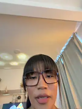 Snapshot of Jessie-pradoo chatting on May 5, 2026, 9:23 pm Jessie-pradoo online show from May 5, 2026, 9:23 pm