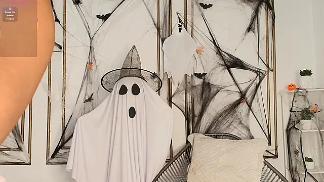 nataly velez online show from October 20, 2025, 3:45 pm