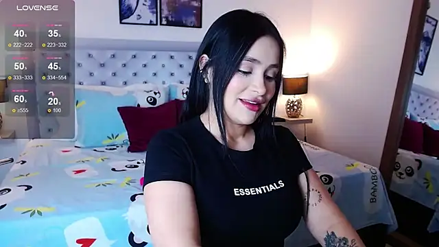 sarascottt online show from March 3, 2026, 2:12 pm