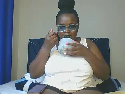 Snapshot of Montel_Montel_ chatting on January 23, 2025, 6:56 pm Montel Montel online show from January 23, 2025, 6:56 pm