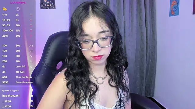 Snapshot of indra_cam chatting on June 29, 2026, 6:41 am indra cam online show from June 29, 2026, 6:41 am
