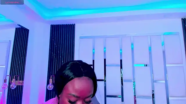 mia schwarz online show from March 5, 2026, 11:39 am