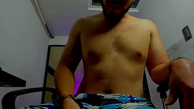 danielclarton1 online show from November 5, 2025, 9:26 pm