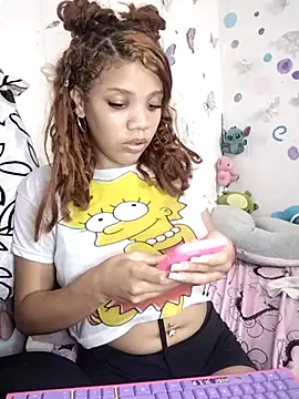 Snapshot of 1CANDYLOVE chatting on February 27, 2025, 2:10 am 1CANDYLOVE online show from February 27, 2025, 2:10 am