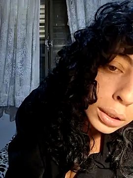 Snapshot of Sweet-diamondxxx chatting on June 15, 2026, 2:30 pm Sweet-diamondxxx online show from June 15, 2026, 2:30 pm