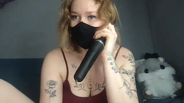 Snapshot of DirtyAlexIs chatting on January 24, 2025, 8:34 am DirtyAlexIs online show from January 24, 2025, 8:34 am