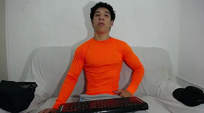 Snapshot of ethan_noir chatting on February 19, 2025, 3:27 pm ethan noir online show from February 19, 2025, 3:27 pm