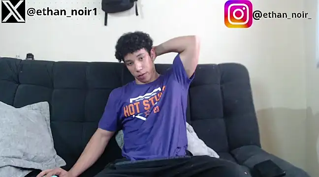 Snapshot of ethan_noir chatting on March 14, 2025, 7:44 pm ethan noir online show from March 14, 2025, 7:44 pm