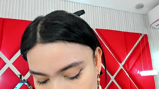 SusanCouper online show from October 9, 2025, 10:41 pm