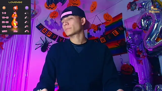 bryamer 19 online show from October 18, 2025, 2:47 am