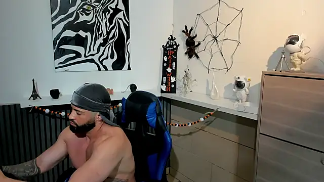 Snapshot of Daemon21 chatting on October 23, 2025, 10:08 pm Daemon21 online show from October 23, 2025, 10:08 pm