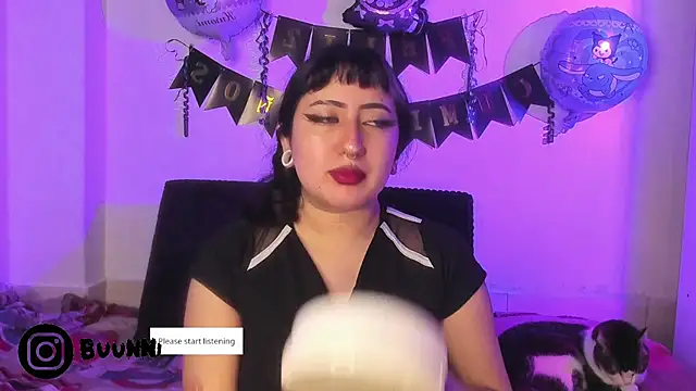 larissa01  online show from January 16, 2026, 10:03 pm