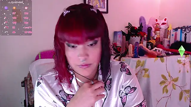 Snapshot of Ruby_Skywalker_ chatting on February 12, 2025, 2:35 am Ruby Skywalker online show from February 12, 2025, 2:35 am