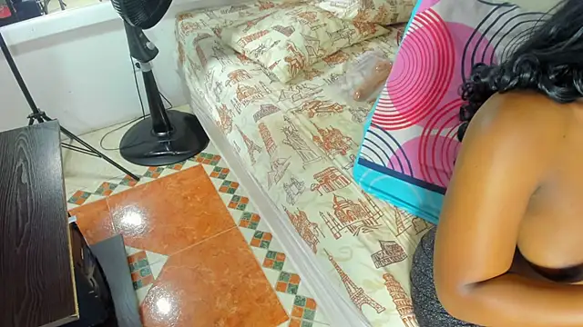 Evelonga 707 online show from January 7, 2025, 7:06 pm