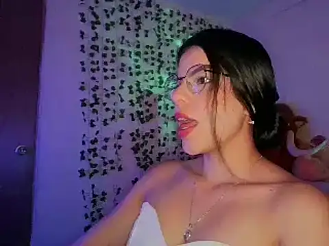 Adararose1 online show from December 18, 2024, 4:17 pm