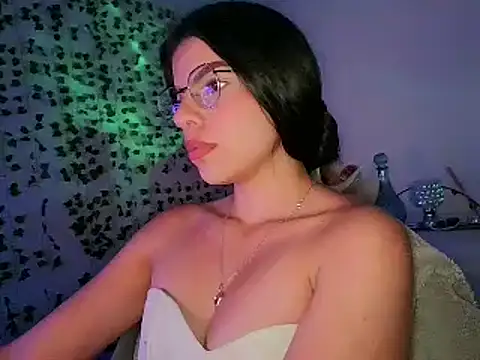 Adararose1 online show from December 18, 2024, 10:46 pm