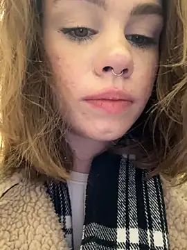 Snapshot of Street_young chatting on December 5, 2024, 2:33 pm Street young online show from December 5, 2024, 2:33 pm