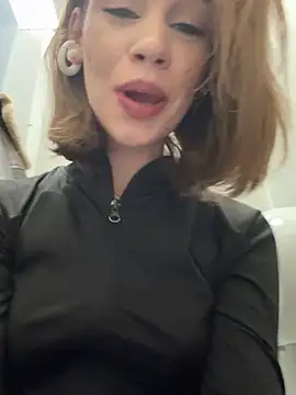 Snapshot of Street_young chatting on December 12, 2024, 1:17 pm Street young online show from December 12, 2024, 1:17 pm