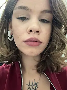 Snapshot of Street_young chatting on December 15, 2024, 4:37 pm Street young online show from December 15, 2024, 4:37 pm