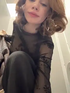 Snapshot of Street_young chatting on December 22, 2024, 5:32 pm Street young online show from December 22, 2024, 5:32 pm