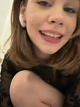 Snapshot of Street_young chatting on January 12, 2025, 2:19 pm Street young online show from January 12, 2025, 2:19 pm