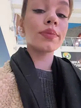 Snapshot of Street_young chatting on January 24, 2025, 1:36 pm Street young online show from January 24, 2025, 1:36 pm