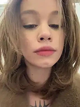 Snapshot of Street_young chatting on February 21, 2025, 12:17 pm Street young online show from February 21, 2025, 12:17 pm