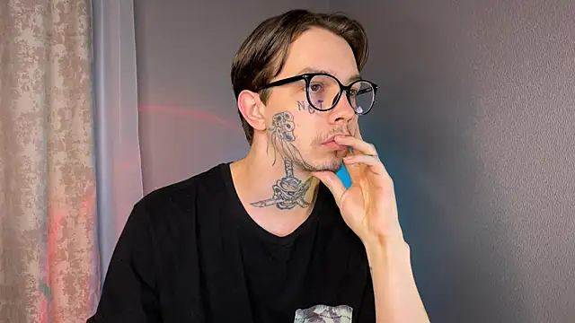 anahori  simon online show from January 12, 2025, 8:14 am