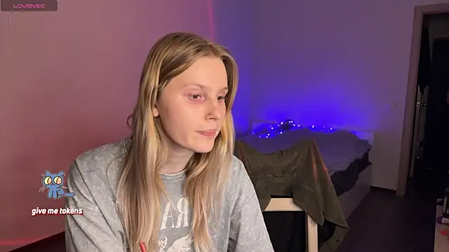 anahori  simon online show from March 15, 2025, 10:22 pm