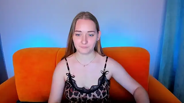 Snapshot of AlinaVice chatting on December 20, 2024, 7:12 am AlinaVice online show from December 20, 2024, 7:12 am