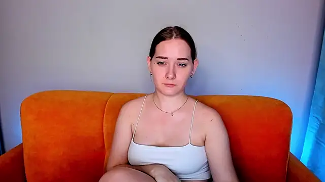 Snapshot of AlinaVice chatting on February 3, 2025, 7:40 am AlinaVice online show from February 3, 2025, 7:40 am