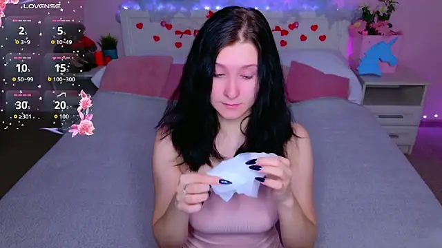 SarahStanley online show from March 6, 2026, 6:04 pm