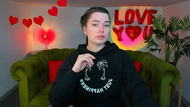 Snapshot of _Sun_Shy_ chatting on February 23, 2025, 12:59 pm Sun Shy online show from February 23, 2025, 12:59 pm