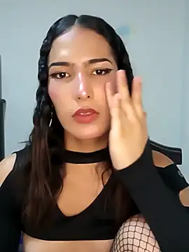 Lanna hott  online show from March 4, 2025, 9:43 pm