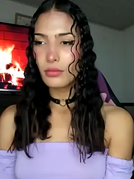 Lanna hott  online show from November 15, 2025, 11:54 pm