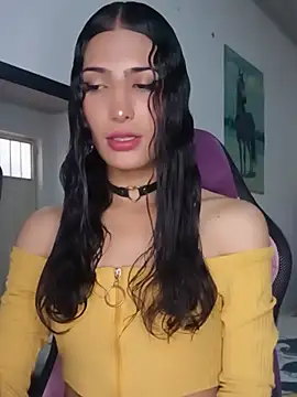 Snapshot of Lanna_hott_ chatting on July 15, 2026, 7:41 pm Lanna hott online show from July 15, 2026, 7:41 pm