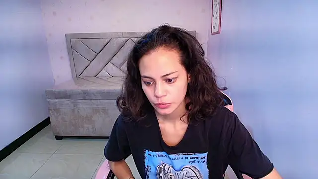 Snapshot of Tyna_ch chatting on March 1, 2025, 9:59 pm Tyna ch online show from March 1, 2025, 9:59 pm