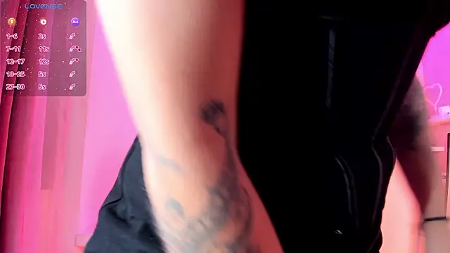 Valkiria ponce online show from February 27, 2026, 6:46 am