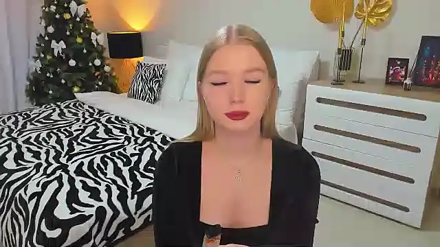 shy  lady online show from January 13, 2025, 12:41 am