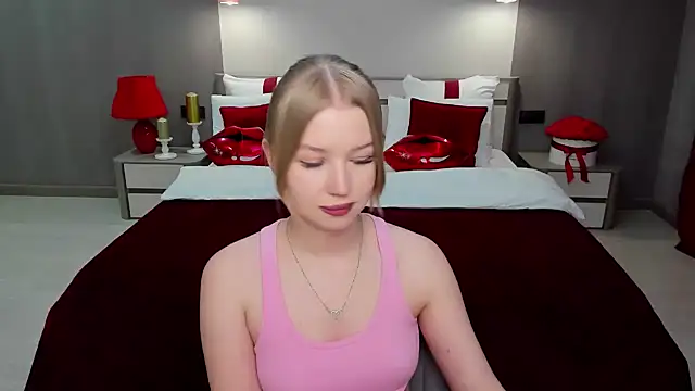 shy  lady online show from February 25, 2025, 9:46 pm