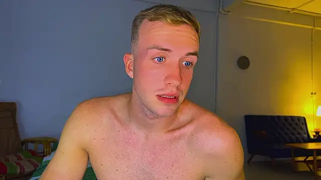 Snapshot of tommy_cumfinger chatting on February 1, 2026, 1:42 pm tommy cumfinger online show from February 1, 2026, 1:42 pm