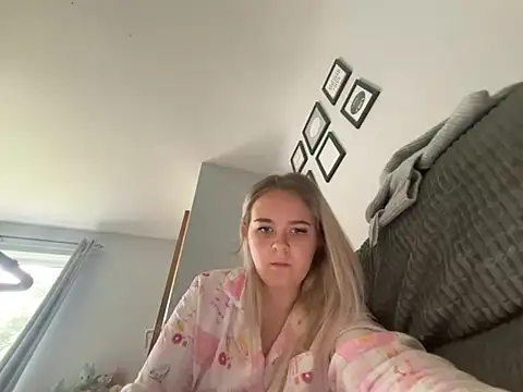 princess blondex online show from June 30, 2026, 8:15 am