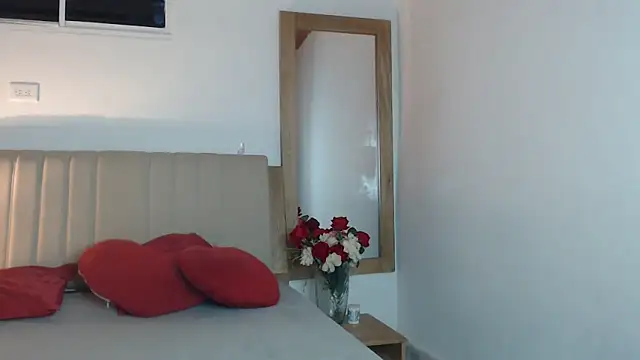 sabrina brunette online show from February 26, 2026, 2:43 am